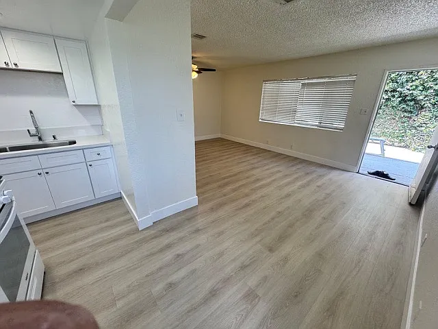 5320 Harmony Ave #9 — Photo 5