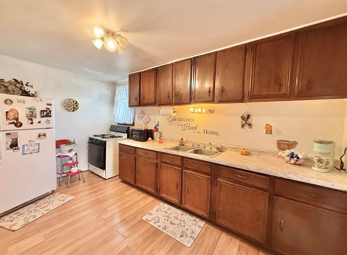 4027 Jacob St — Photo 3