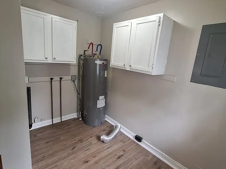 753 Lynn Rd — Photo 8
