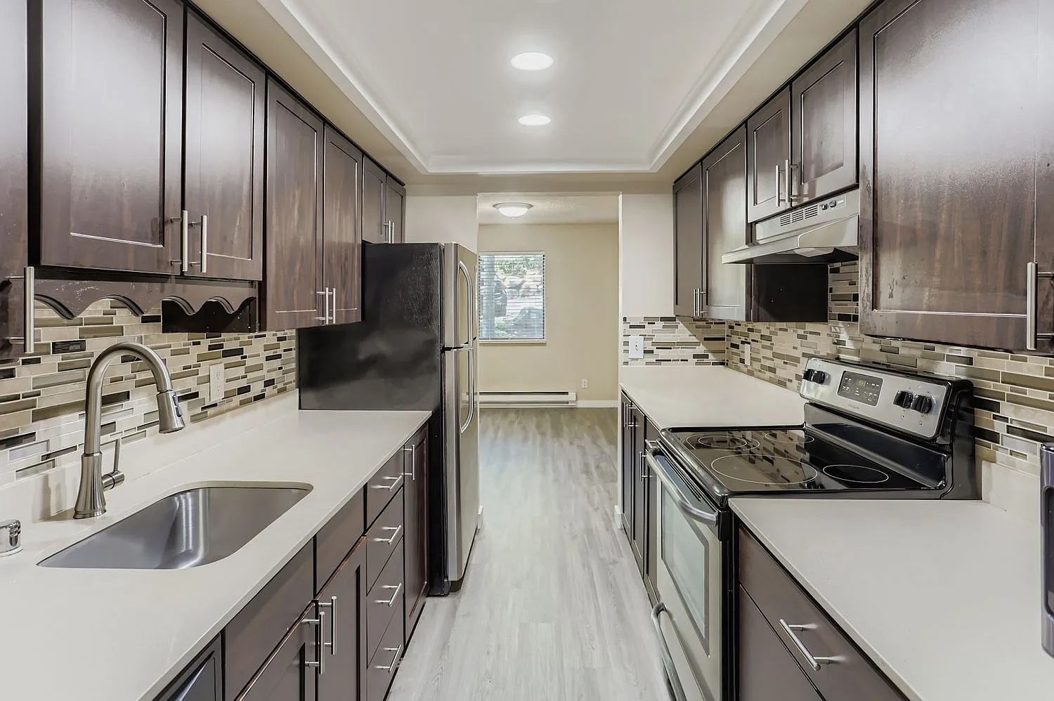 2 bed, 1128 sqft, $2,675 — Photo 2