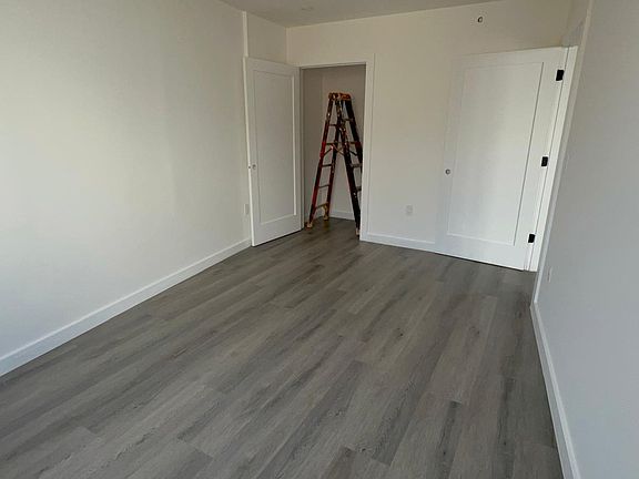 3rd image of 40 W 176th St #304
