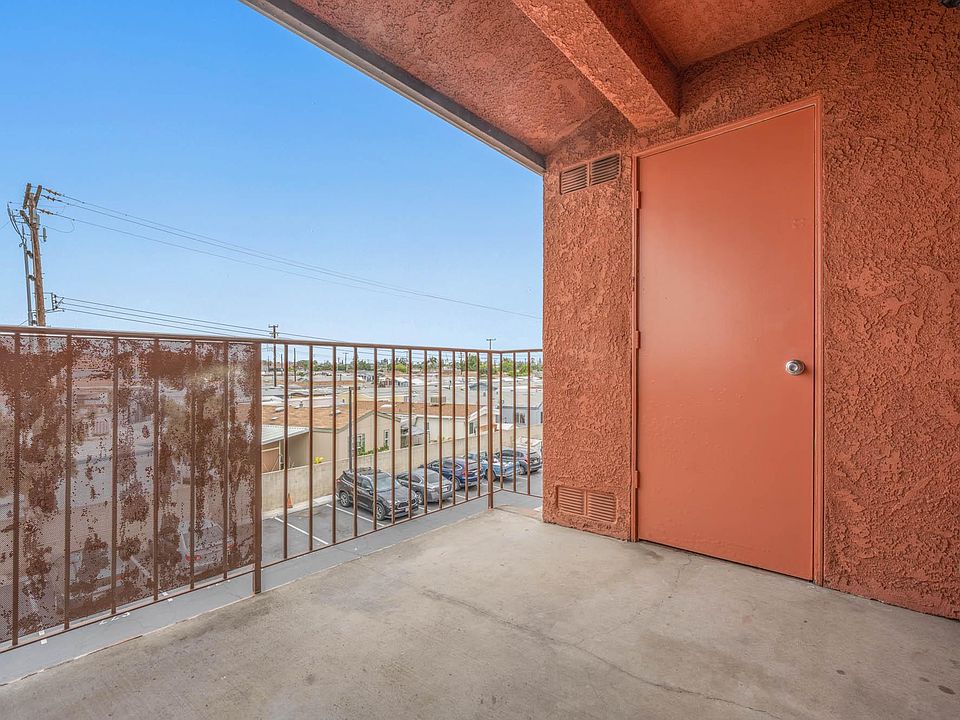 1st image of 12737 Rosecrans Ave #3.79