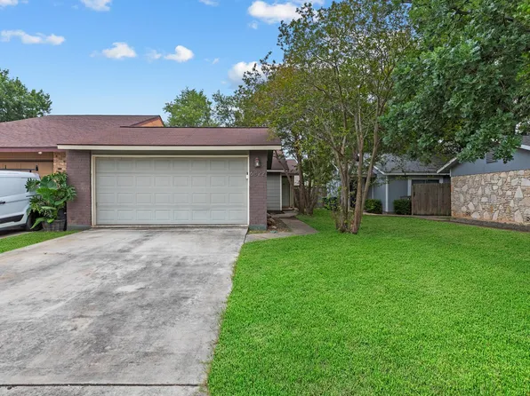 6822 Mountain Spring St, San Antonio, TX 78249