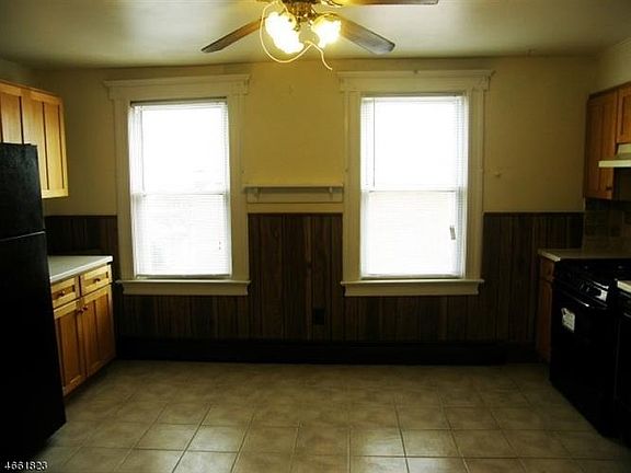 5th image of 400 Millburn Ave #2