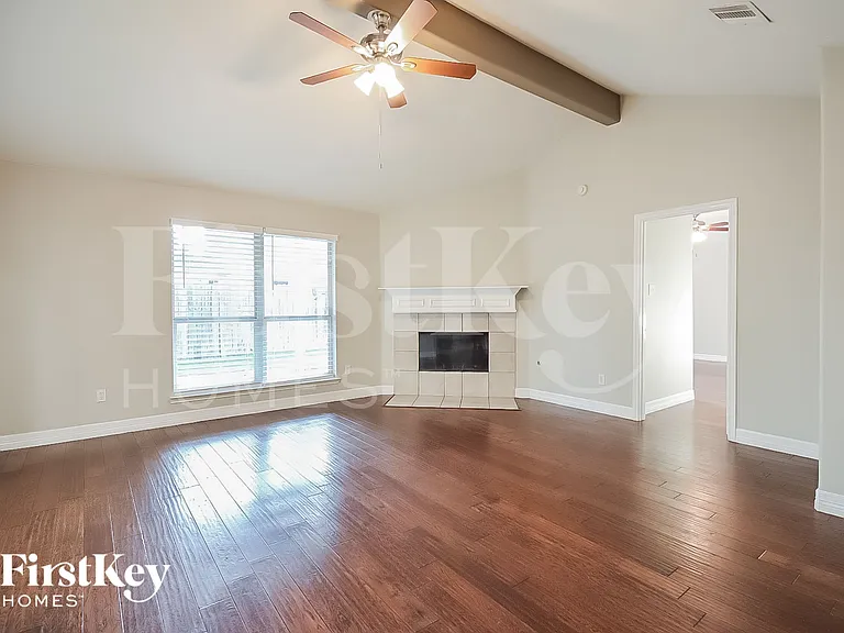 17110 Yeoman Way — Photo 2