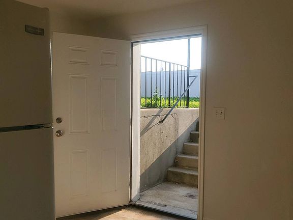 2nd image of 11168 S Temple Dr