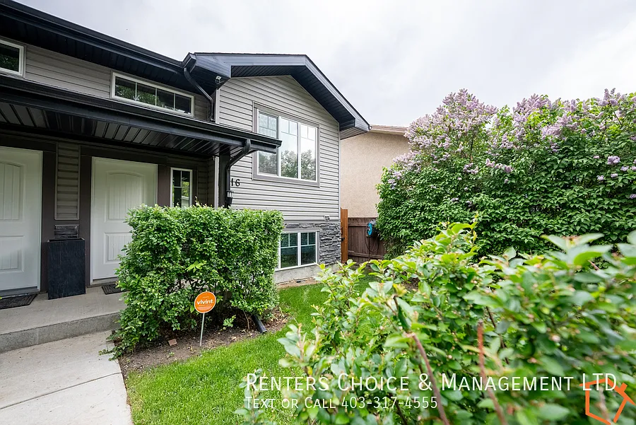2 Bedroom Duplex Close To Schools and Shopping — Photo 3