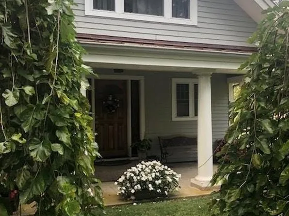 53 Linden Ave, Branford, CT 06405
