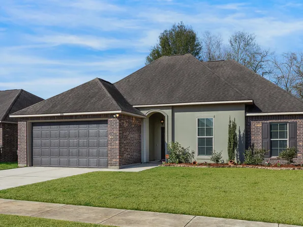 105 Endicott Dr, Carencro, LA 70520