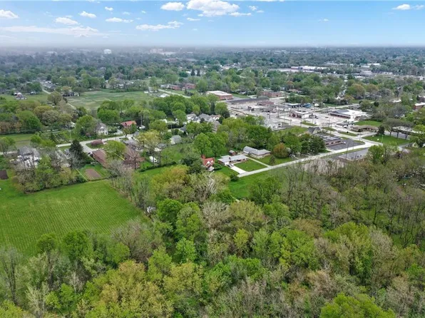 124 Tri Sab Ln, Indianapolis, IN 46217