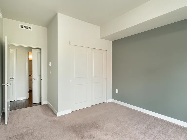 2390 McPhillips St — Photo 19