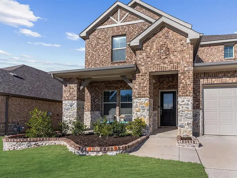 608 Fawn Valley Dr — Photo 2