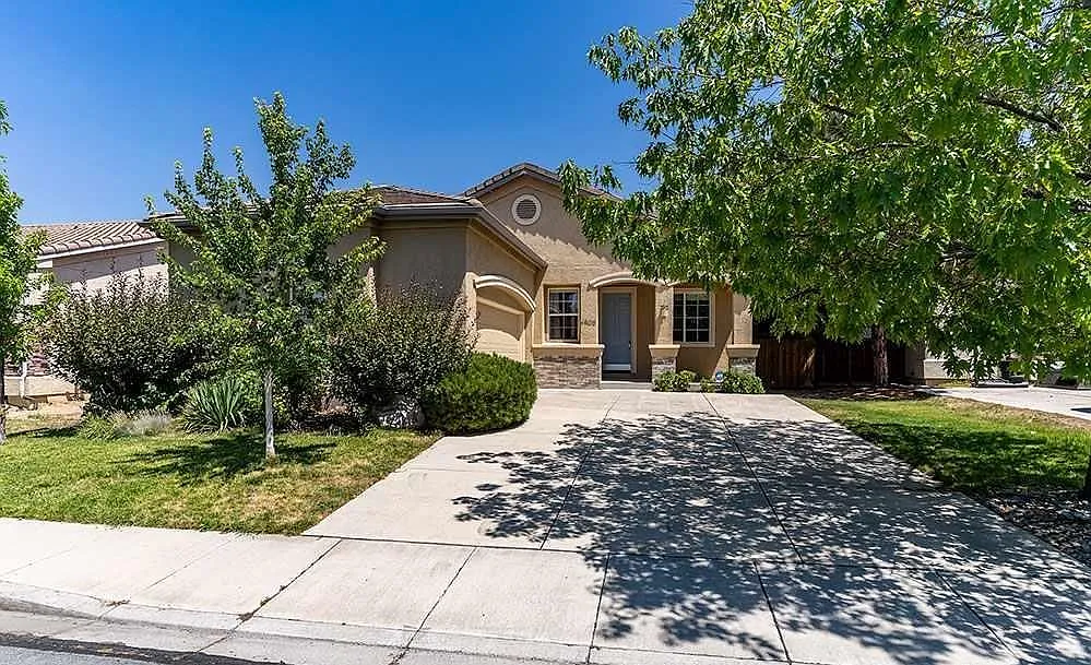 4506 Mount Bachelor Dr photo 1