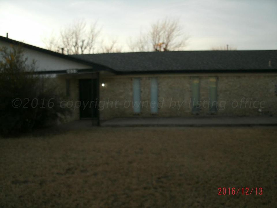 1st image of 1035 N Wells St