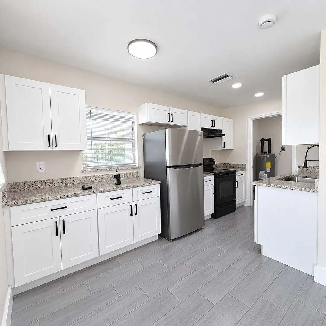 Newly Remodeled 3-Bedroom Home Modern Upgrades, Carport & Extra Storage! — Photo 4