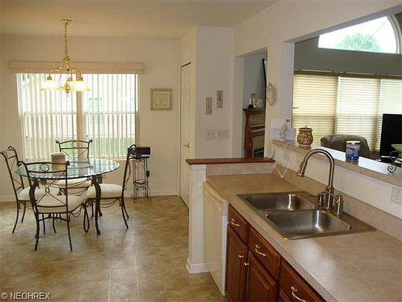 4th image of 7404 Willow Woods Dr #3B