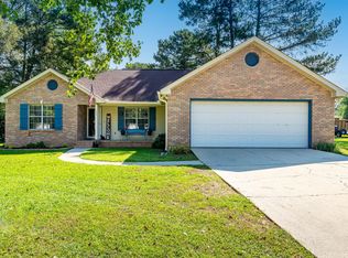 125 Walton Dr, Petal, MS 39465