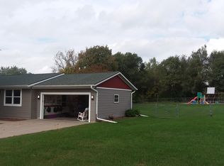 7474 Privett Rd, Sauk City, WI 53583