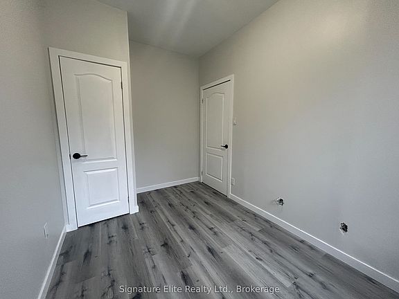 5th image of 372 Darling St #4