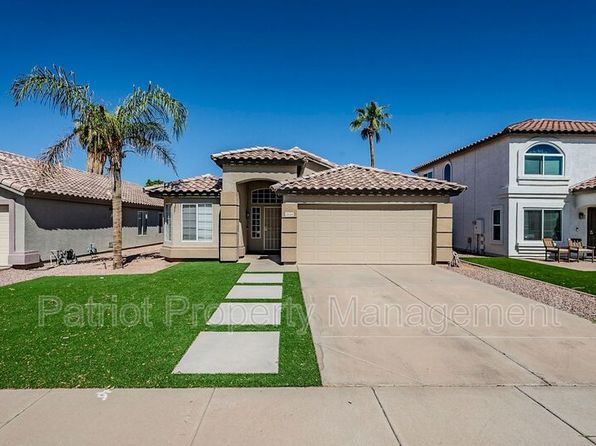 2530 E Camellia Dr
