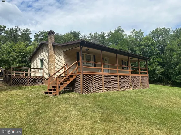 91 Heritage Ln, Berkeley Springs, WV 25411
