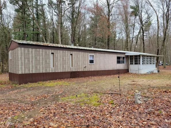 3487 Indian Head Dr, White Cloud, MI 49349