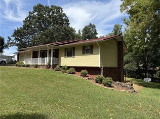 1812 Shellie Ln, Harrison, AR 72601