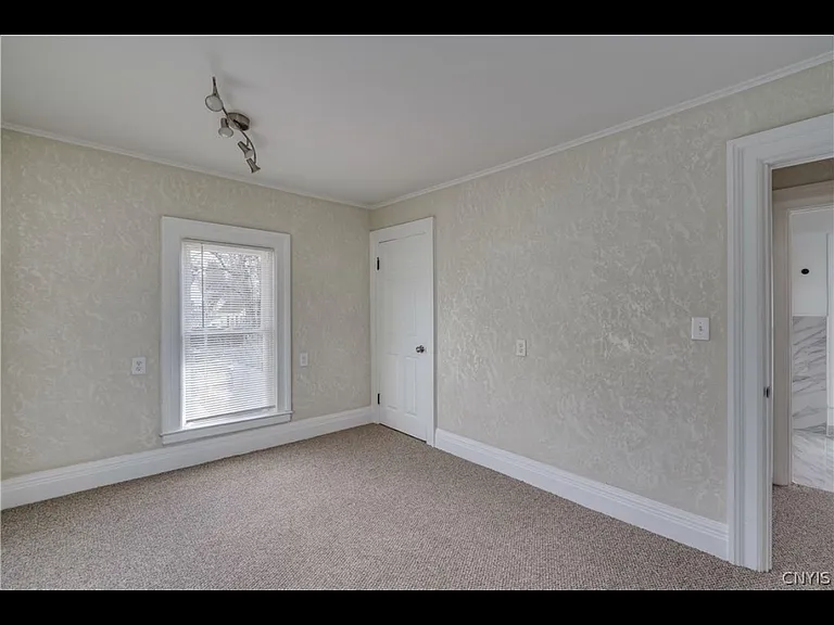 421 S Massey St — Photo 29
