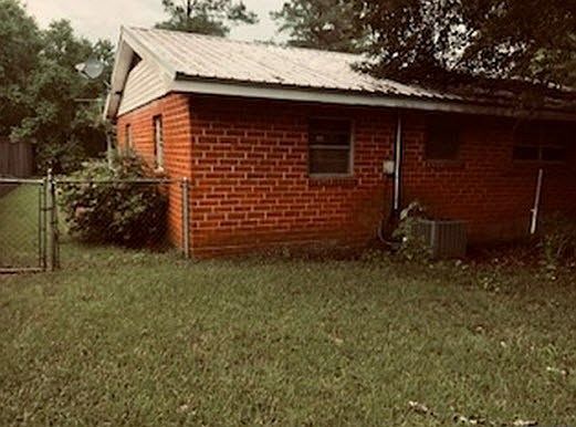 1st image of 722 Bankston Dr
