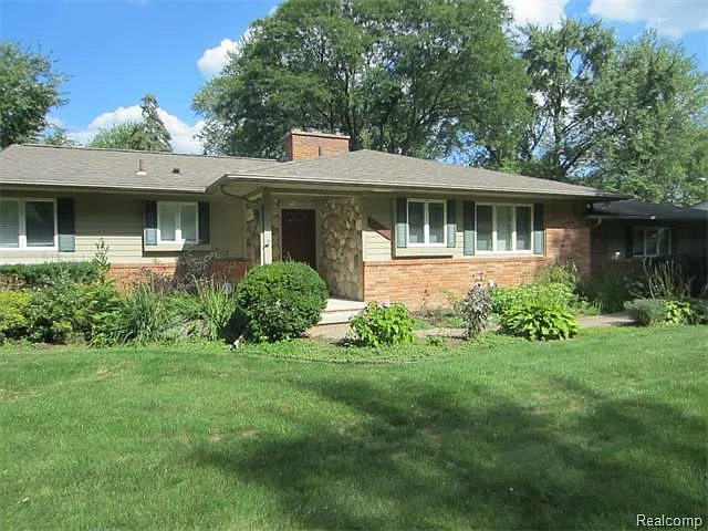 28112 Hawberry Rd photo 1