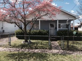 125 7th St, Dunbar, WV 25064