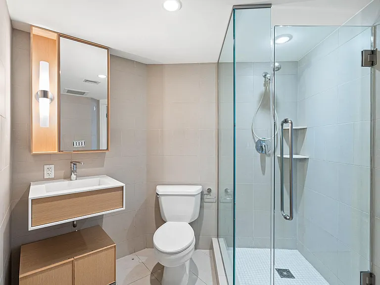 1515 15th St NW #201 — Photo 31