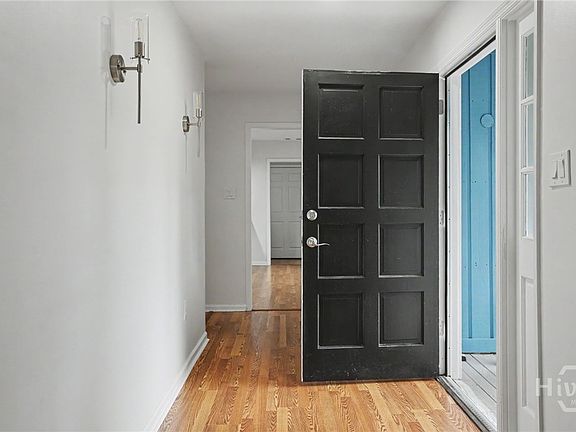 3rd image of 14 Hemingway Drive