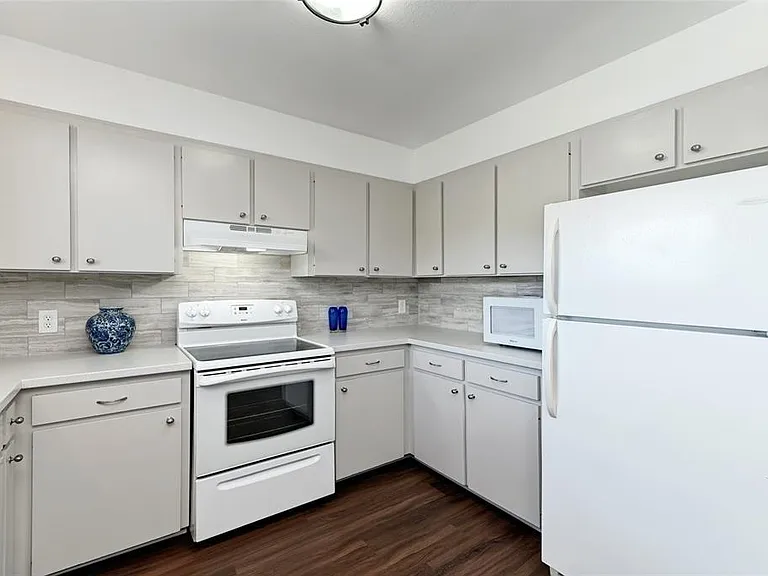 1709 Wild Basin Ledge #B — Photo 22