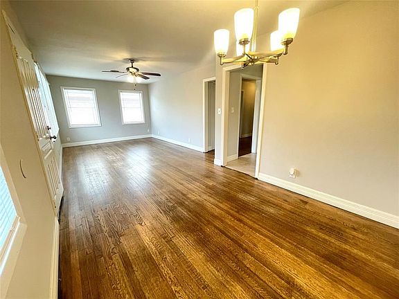 4th image of 610 Alta Vista Dr
