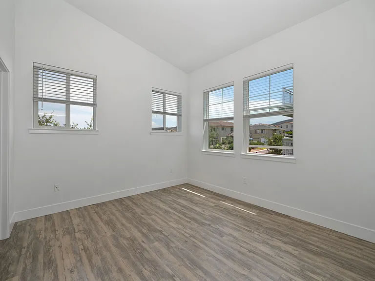 Vela Apartments — Photo 119