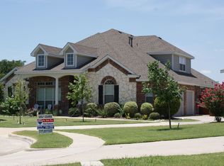 704 Tee Box Ct, Mansfield, TX 76063