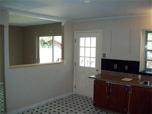 4th image of 1815 W Sanford St