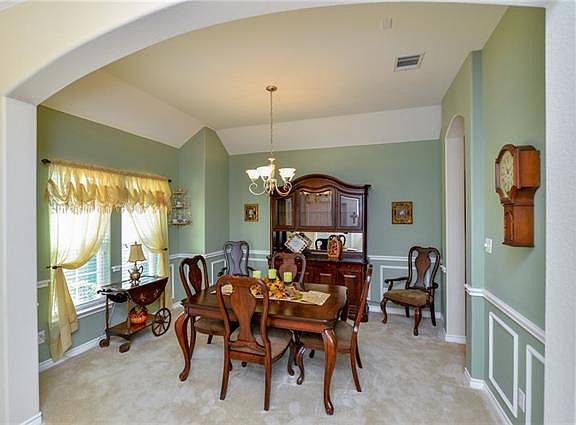 5th image of 413 Hidden Knoll Dr