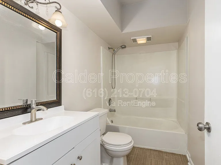 1031 Merrifield St SE — Photo 16