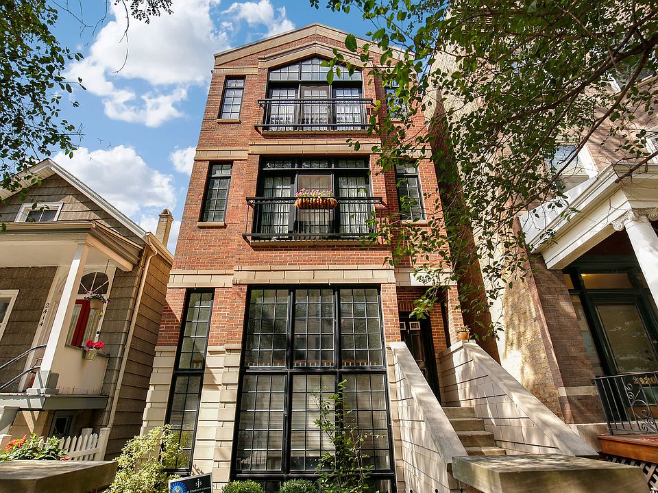 1st image of 2418 N Southport Ave #2