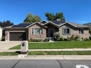 18 W 850 S, Centerville, UT 84014