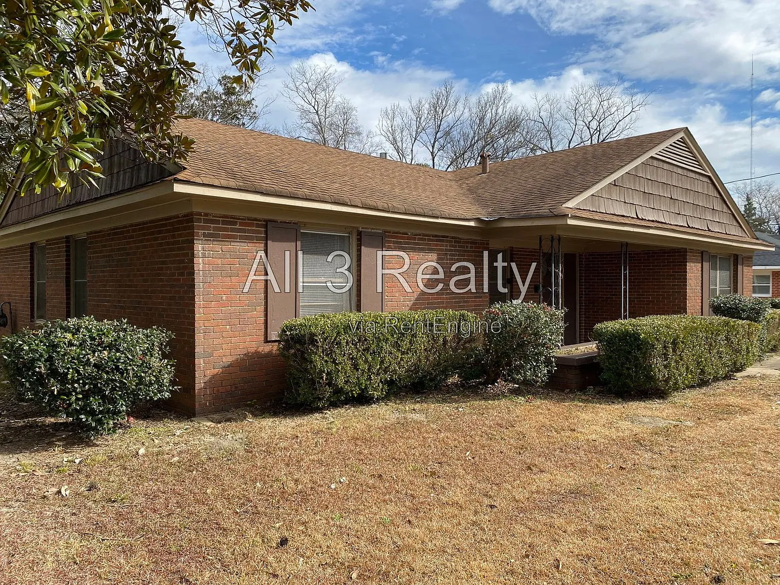 3 bed, 2.0 bath, 1616 sqft, $1,335 — Photo 1