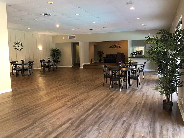 Stonewood Village Apartments — Photo 10