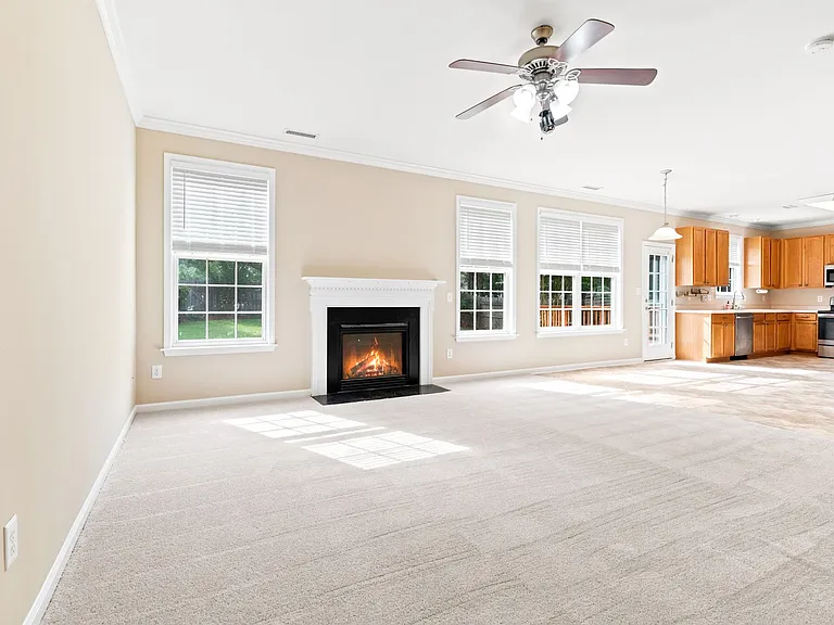 5612 Slaytenbush Ln — Photo 10