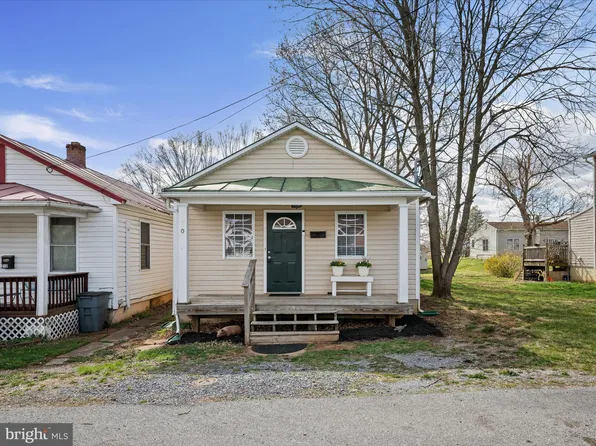 210 S George St, Ranson, WV 25438