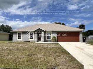 467 SW Exmore Ave, Port Saint Lucie, FL 34983