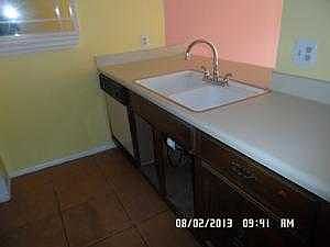 4th image of 925 W Peoria Ave APT 4