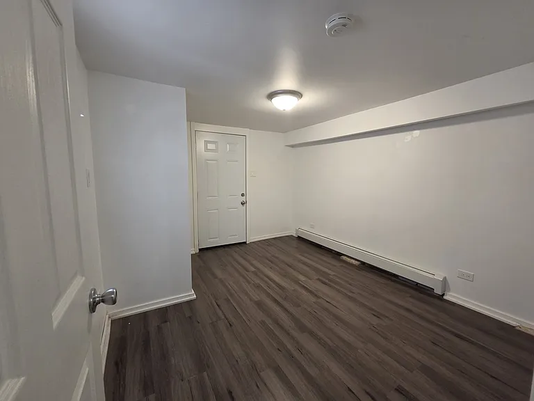 5718 W Melrose St #B — Photo 12
