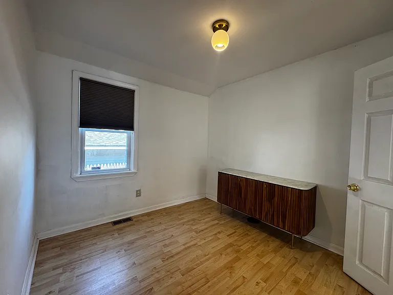 12 Hunter St — Photo 10